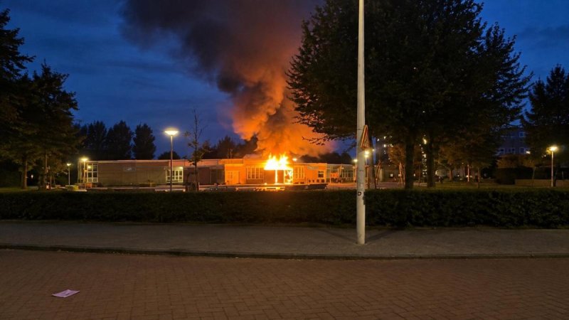 Afbeelding bij 🔴 Brand uitgebroken in schuurtje • Mes gevonden tijdens onderzoek naar dodelijke steekpartij - NH Nieuws