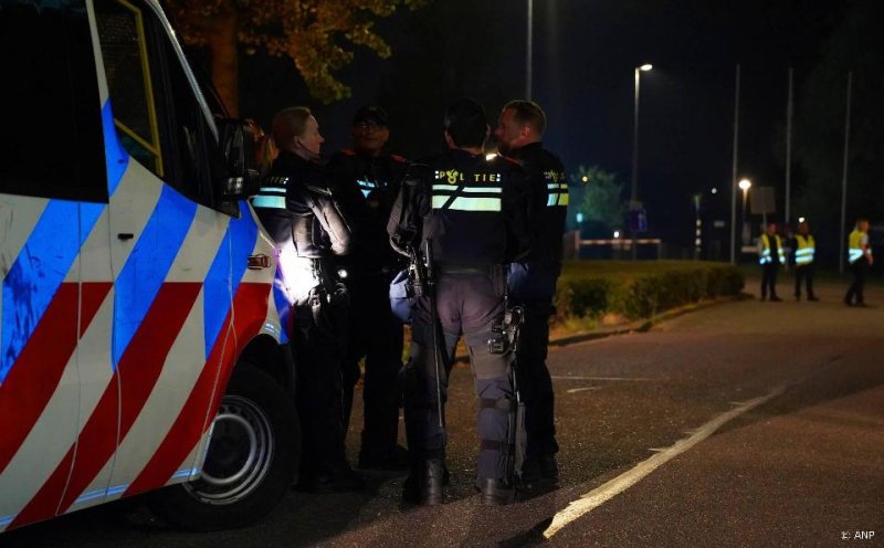 Afbeelding bij Twee tieners aangehouden na steekpartij in Tilburg, slachtoffer (18) in bil gestoken - drimble.nl