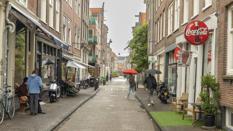 Afbeelding bij Twee jaar na dodelijke steekpartij veel verbeterd in Amsterdamse Jordaan, maar ’losgeslagen idioten’ teisteren wijk nog altijd