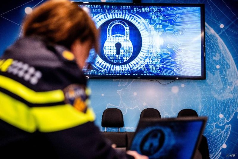 Afbeelding bij Gewonde bij steekpartij Amsterdam-Centrum, twee verdachten opgepakt - Drimble
