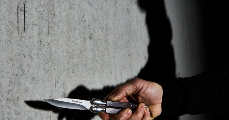 Afbeelding bij Verdachte (23) steekpartij azc Uden komt vrij - Brabants Dagblad