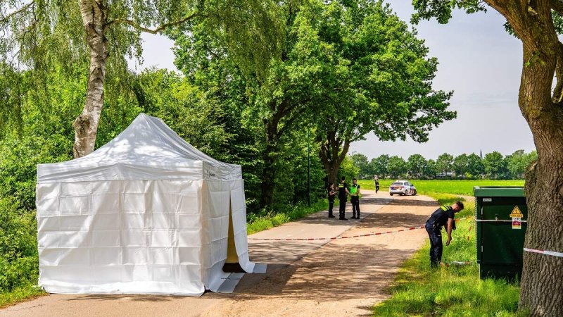 Afbeelding bij Geliefde voetballeider (47) uit Berghem lijkt uit het niets te zijn doodgestoken door ’ernstig verwarde’ tbs’er: had mogelijk medicijnen niet genomen
