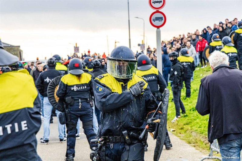 Afbeelding bij Steekincident in Enschede: politie plukt verdachte meteen van de straat - Drimble